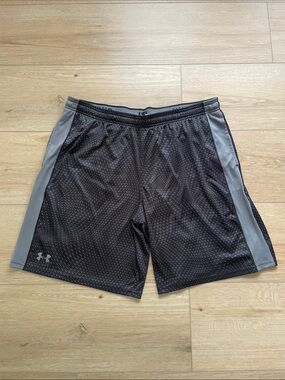 Under Armour Black with Gray Panel Men's Athletic Shorts, 2XL
